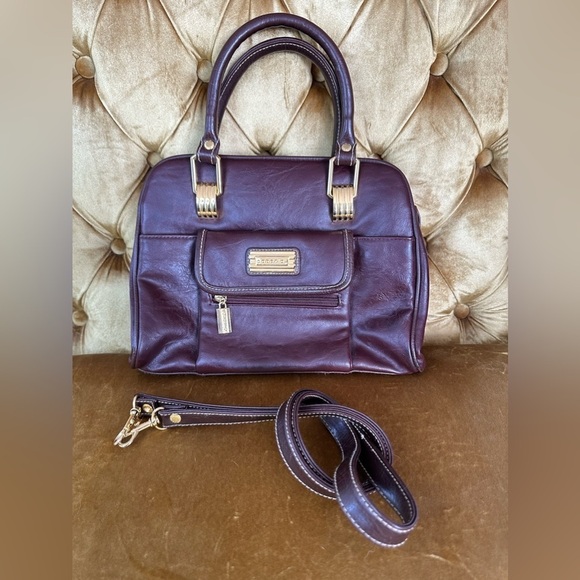 Classic Red/Burgundy Capezio Leather Bag/Purse with Shoulder Crossbody Strap - Picture 1 of 10